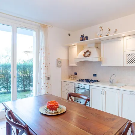 Apartamento Bilocale A 300mt Dalla Spiaggia! Giardino Privato *