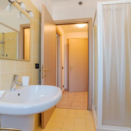 Apartamento Bilocale A 300mt Dalla Spiaggia! Giardino Privato *